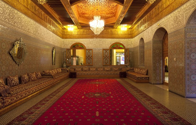 GRAND MOGADOR MENARA 