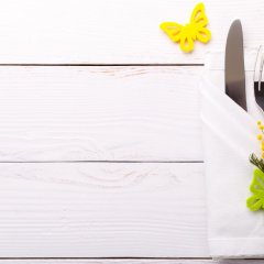 Wiosna na talerzu – jadalne kwiaty