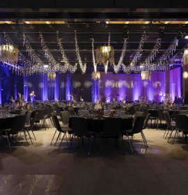 CONFERENCES WITH <span> ORIGINAL SCENERY</span>