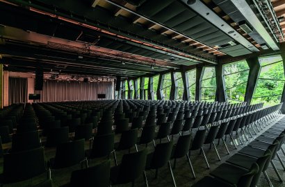 Blugrass Hall