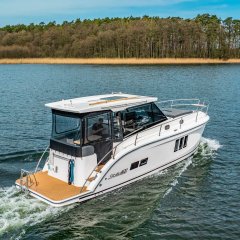Motor Yacht Rental