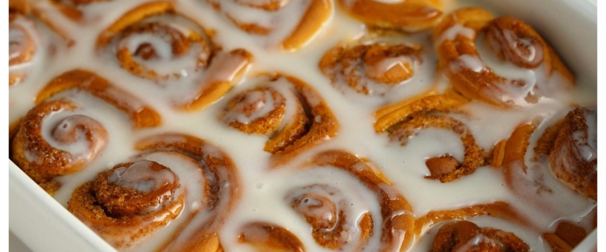 Przepis na idealne cynamonki – jesienne wspomnienie, które pachnie domem