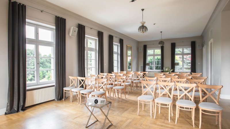 Szkolenia, konferencje, integracja