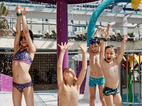 Zobacz, co czeka na dzieci w Basenach Tropikalnych