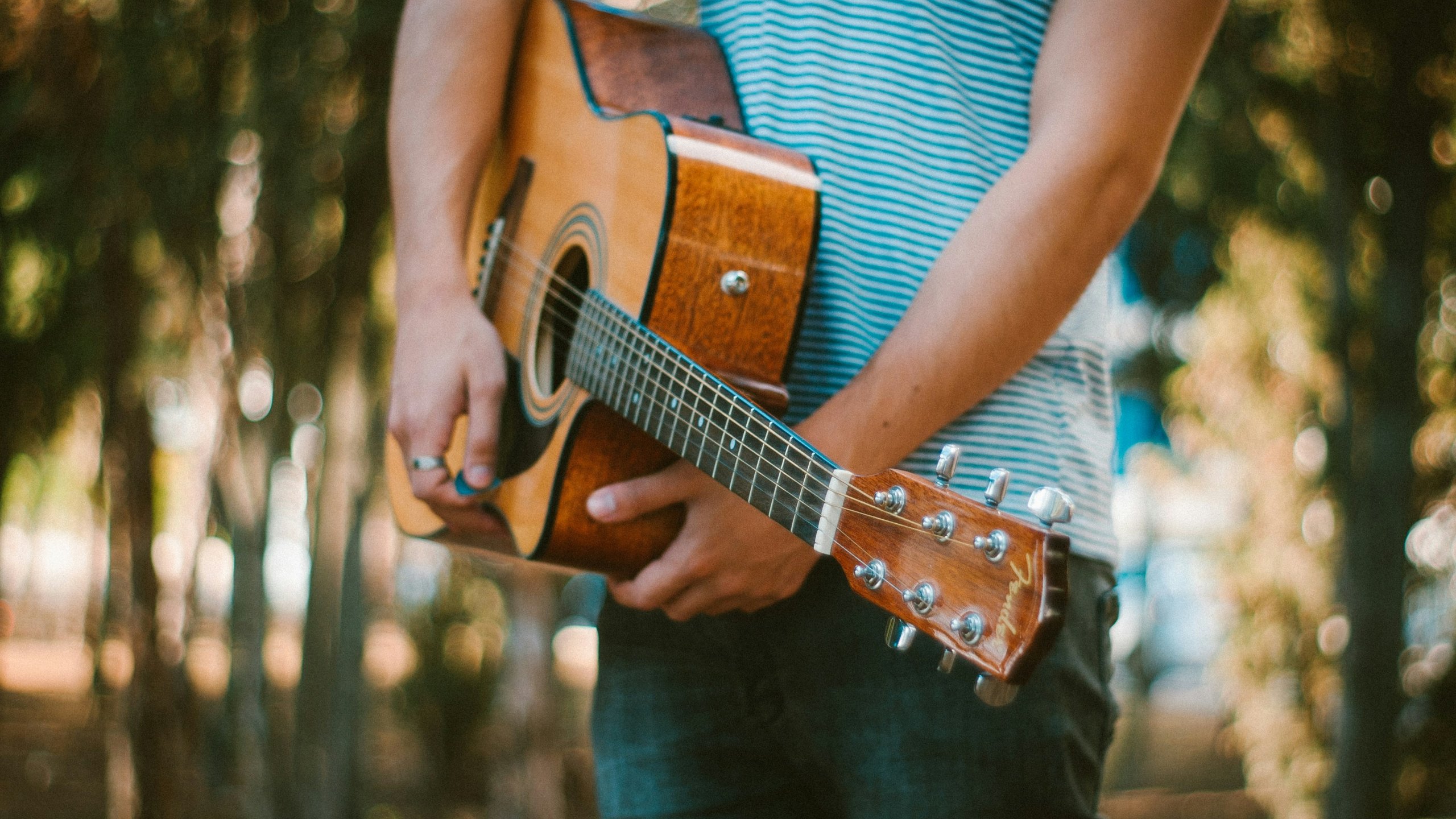 Letnie Granie w Bajce – muzyczne czwartki na tarasie restauracji