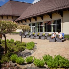 Plaża letnia przy basenie