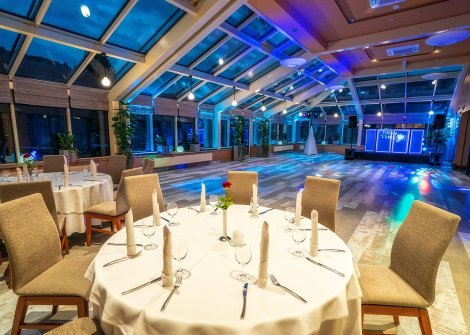 Kameralne przyjęcia i eventy do 400 osób