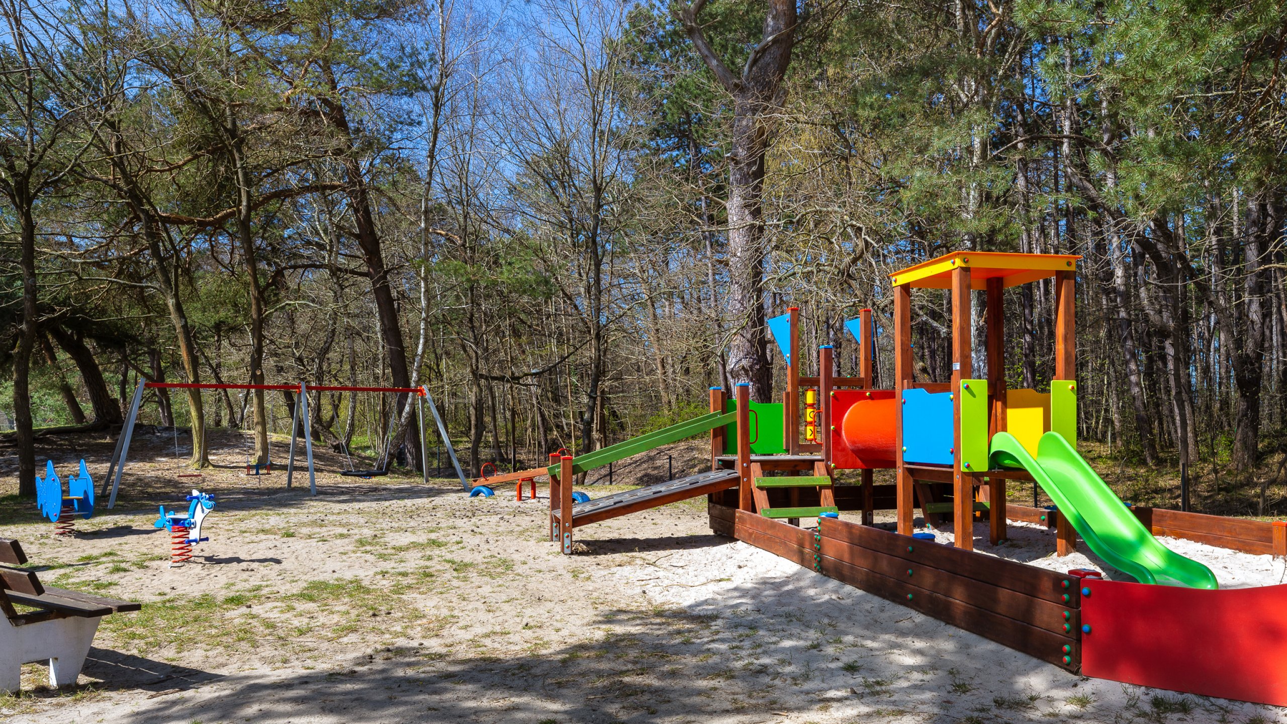  Spielplatz im Freien