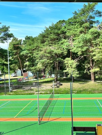 Kort tenisowy / Boisko do gier zespołowych