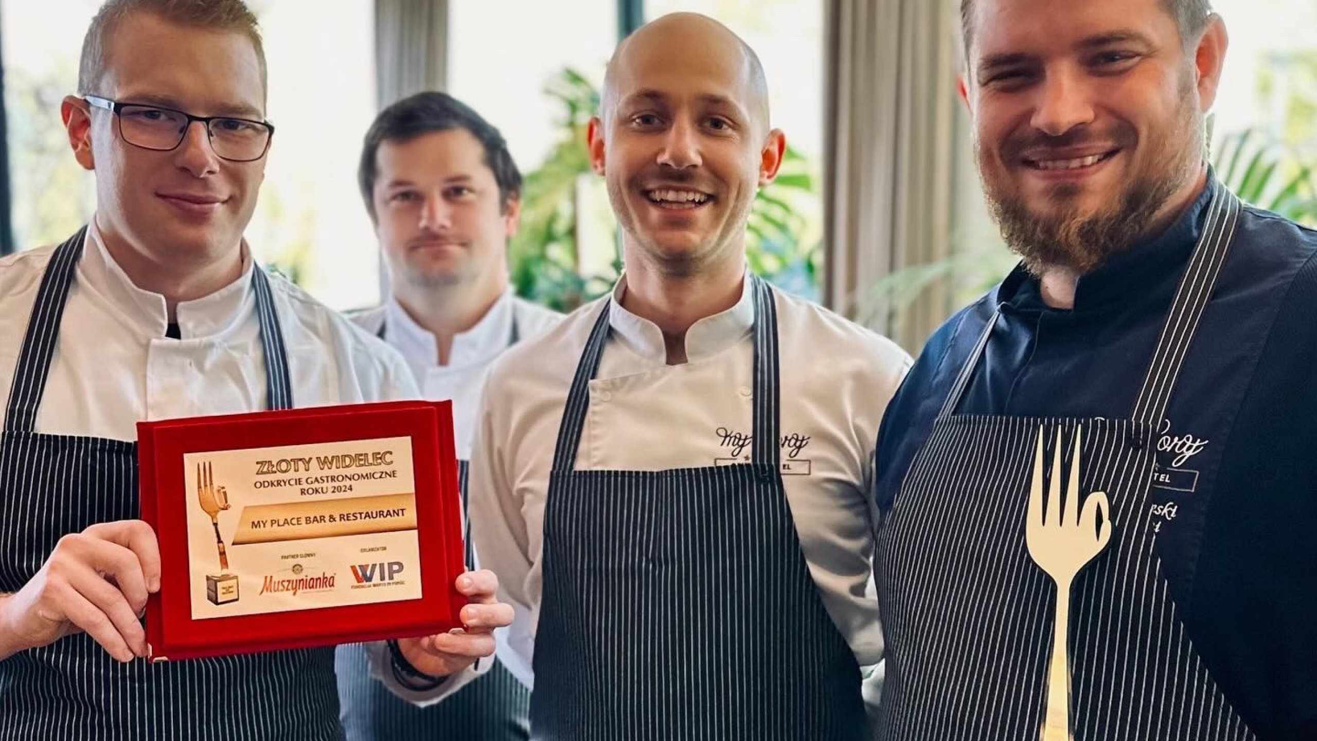  Wyróżnienia w POLAND 100 BEST RESTAURANTS AWARDS i Złoty Widelec dla Gastronomicznego Odkrycia Roku!