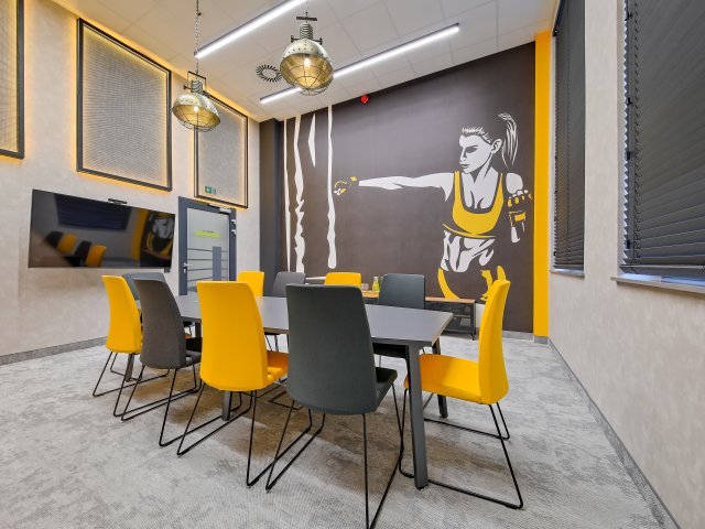 Sala na spotkanie firmowe Ring II w o3meet — kameralne wnętrze do 20 osób