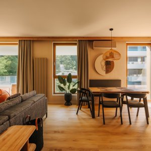 RIDERS LODGE Gallery