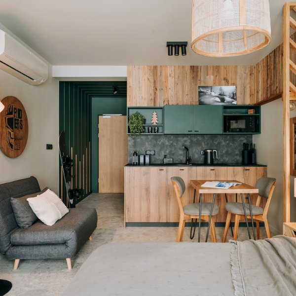 RIDERS LODGE Gallery