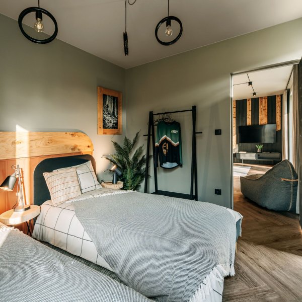 RIDERS LODGE Gallery