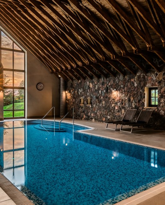  Basen, sauny, jacuzzi