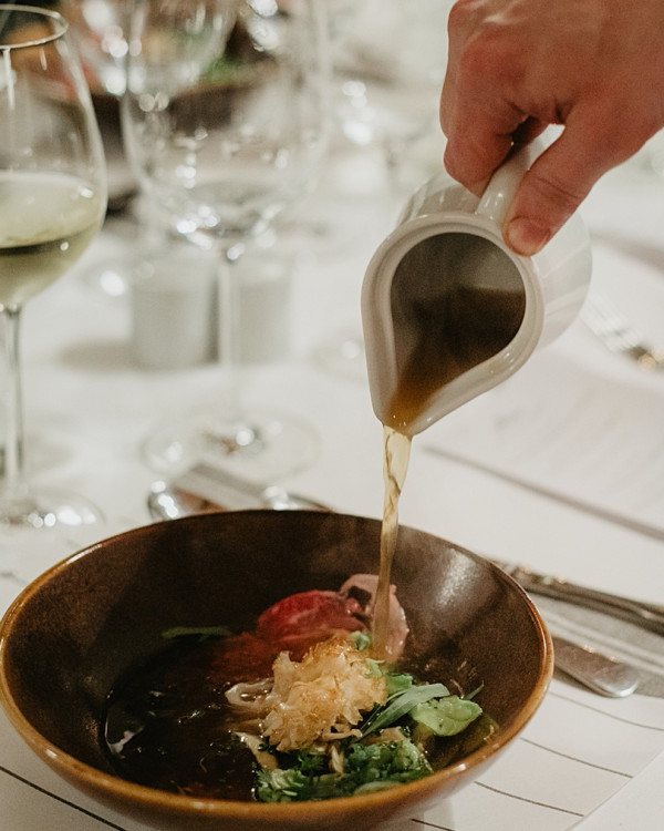 Sala weselna nad jeziorem