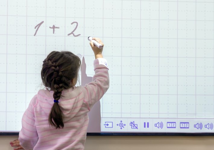 Tablica multimedialna