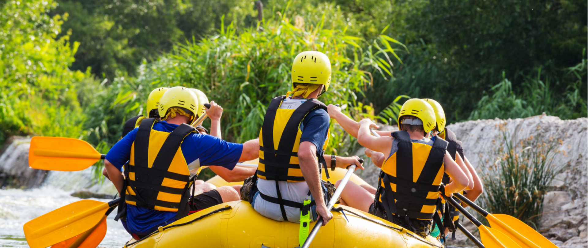 Rafting or kayaking on the Dunajec River