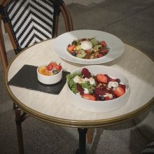 Lekkość i kolor na podniebieniu, czyli nowe smaki w Restauracji Masztalerz