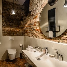 Pokoje i apartamenty