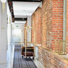 Hotel i jego otoczenie