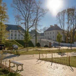 Hotel i jego otoczenie