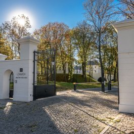 Hotel i jego otoczenie
