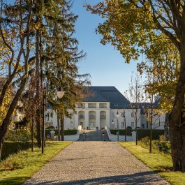 Hotel i jego otoczenie