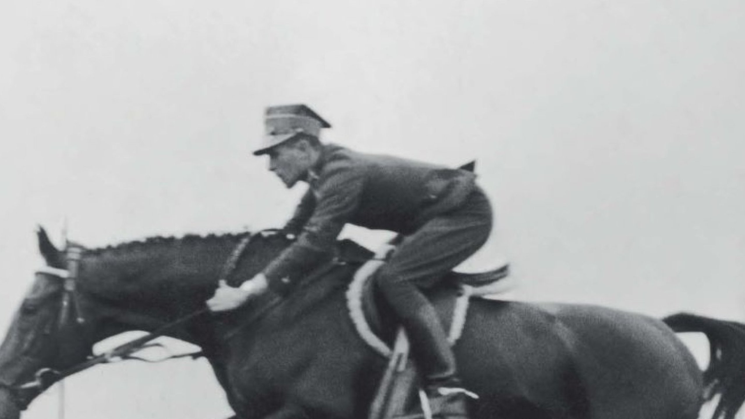 ŻYCIE SZEŚCIU NIEZWYKŁYCH JEŹDŹC&Oacute;W ZAPISANE PI&Oacute;REM KRYSTYNY RUDOWSKIEJ