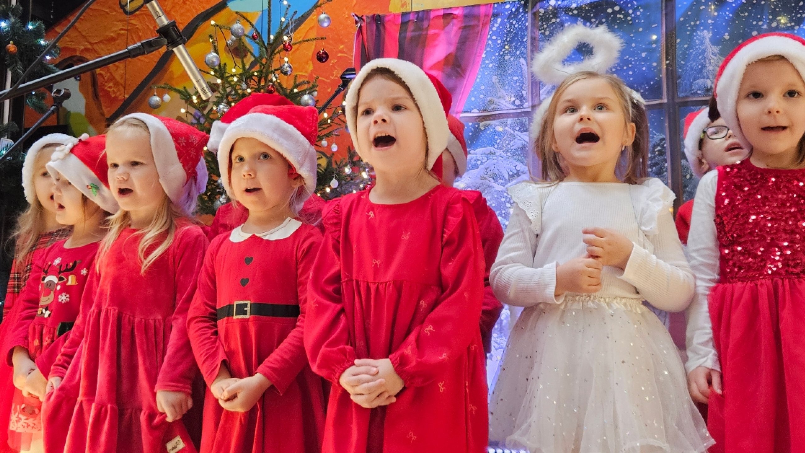 Mikołajkowy Festiwal Piosenki „Mikołaju – To My”