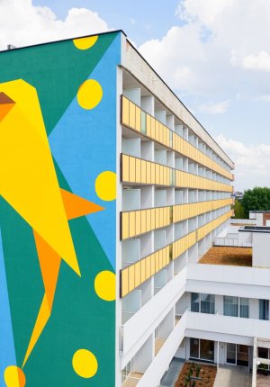 Arche dawne "Sanatorium Milicyjne" Nałęcz&oacute;w