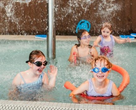 Rodzinne wakacje w Nałęczowie - DŁUŻEJ=TANIEJ dziecko do lat 7 nocleg GRATIS!